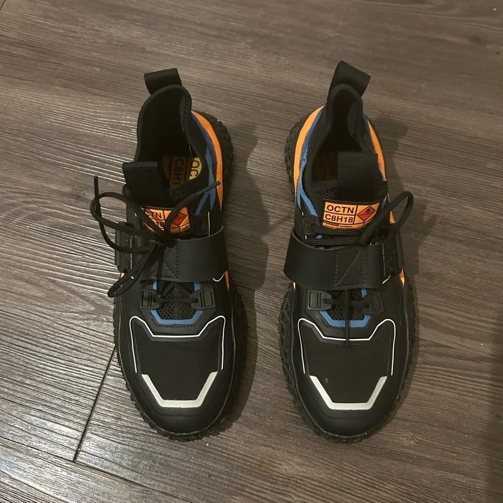 - PUMA OCTN: C8H18 Sneakers